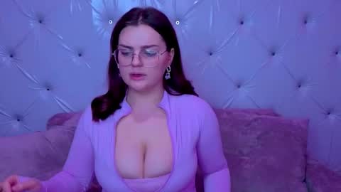 Milky online show from February 3, 1:38 am