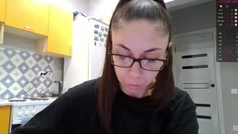 Snapshot of miranda_wish chatting on October 11, 8:19 am MIRANDA online show from October 11, 8:19 am