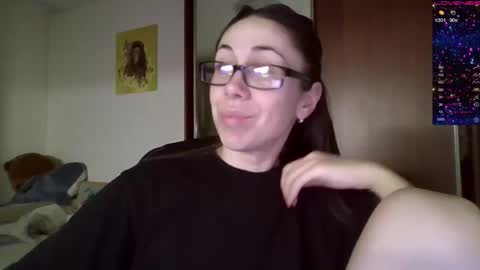 Snapshot of miranda_wish chatting on December 17, 2:44 pm MIRANDA online show from December 17, 2:44 pm