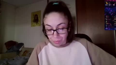 Snapshot of miranda_wish chatting on December 18, 3:11 pm MIRANDA online show from December 18, 3:11 pm