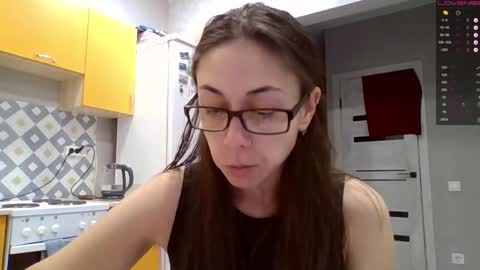 Snapshot of miranda_wish chatting on October 23, 9:26 am MIRANDA online show from October 23, 9:26 am