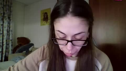 Snapshot of miranda_wish chatting on January 14, 2:43 pm MIRANDA online show from January 14, 2:43 pm