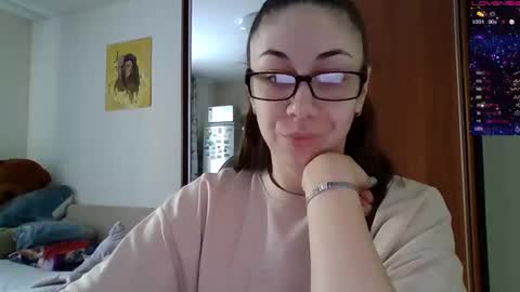 Snapshot of miranda_wish chatting on February 14, 4:15 am MIRANDA online show from February 14, 4:15 am