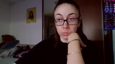 Snapshot of miranda_wish chatting on March 3, 12:31 pm MIRANDA online show from March 3, 12:31 pm