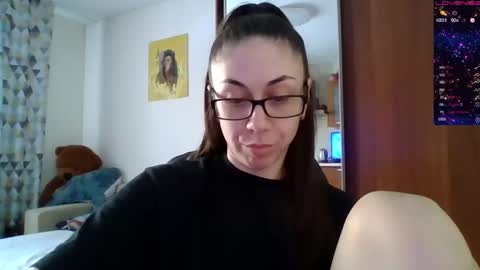 Snapshot of miranda_wish chatting on February 21, 5:46 am MIRANDA online show from February 21, 5:46 am