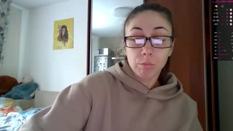 Snapshot of miranda_wish chatting on September 14, 5:05 am MIRANDA online show from September 14, 5:05 am