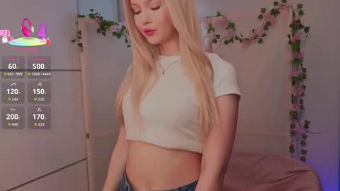 Elsa online show from December 15, 10:04 pm