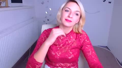 Mishelle online show from December 15, 12:32 pm