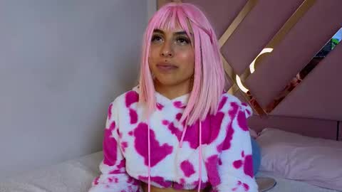 Snapshot of miss_ada_ chatting on October 17, 12:14 am Ada online show from October 17, 12:14 am