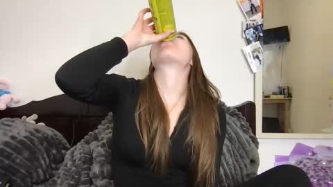 miss angel  online show from February 26, 10:09 pm