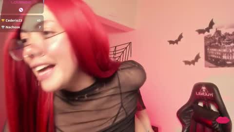 Snapshot of miss_auroraa chatting on October 22, 1:54 am Aurora online show from October 22, 1:54 am