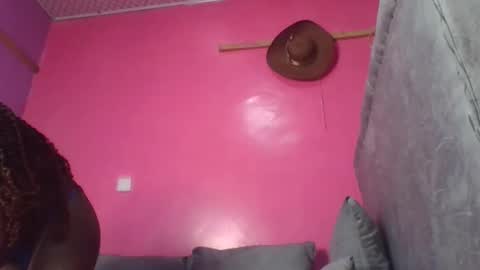 miss_belllo online show from October 22, 5:01 am