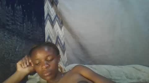 miss_belllo online show from March 3, 8:32 am