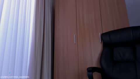 Ivy online show from September 18, 12:15 pm