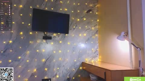 Sandy online show from February 25, 1:26 am