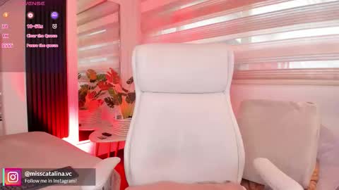 Catalina online show from November 18, 11:55 am