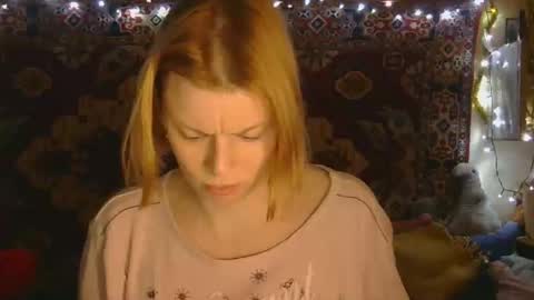 Elis online show from December 17, 1:26 pm