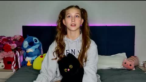 Emily online show from November 6, 5:41 pm