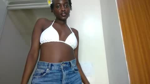 SensuElle  WHAT I DONT SHOW HERE... YOULL ONLY SEE IN PRIVATE  online show from November 5, 7:13 am