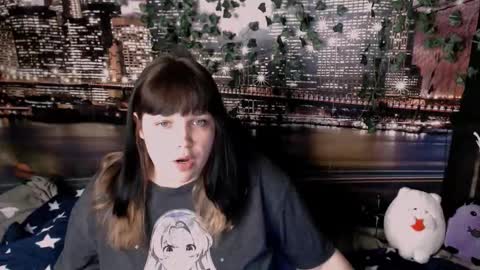 Snapshot of miss_kapriz_love chatting on October 23, 5:08 pm Eva online show from October 23, 5:08 pm