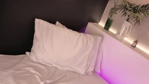   online show from February 27, 7:08 am