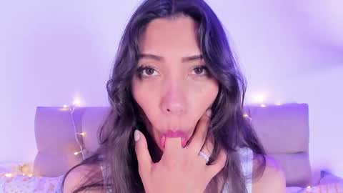 Miss Veronica online show from February 8, 5:18 pm