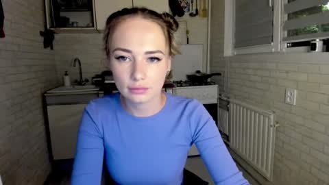 miss_you20 online show from September 26, 7:55 pm