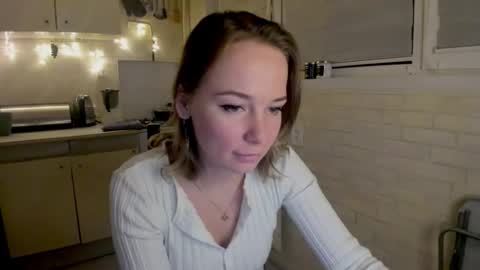 miss_you20 online show from October 29, 9:39 pm