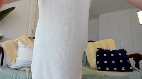 Alexandra Thorn online show from October 21, 9:24 am