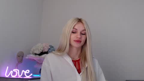 EMMA online show from January 9, 9:26 pm