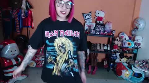 Miss Mia online show from December 15, 9:42 pm