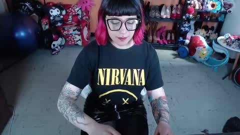 Miss Mia online show from October 27, 2:45 pm