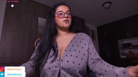 MissMoon online show from October 29, 1:21 am