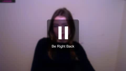 Snapshot of missoliviaa_ chatting on February 16, 7:48 am Olivia online show from February 16, 7:48 am