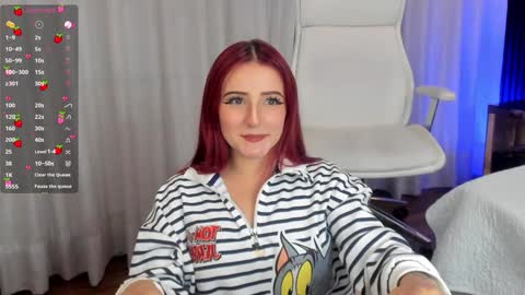 Snapshot of misspaulina__ chatting on December 16, 11:39 pm Pau Giraldo online show from December 16, 11:39 pm