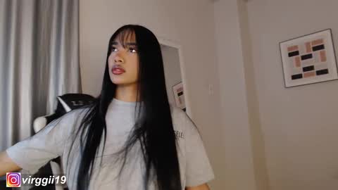 missvirggii online show from September 16, 10:07 pm