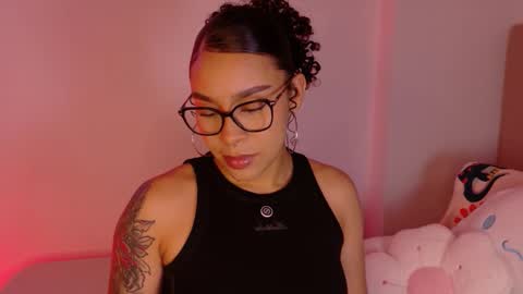 Missy Gainer online show from November 17, 11:38 pm