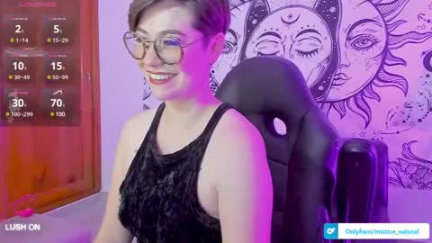 Snapshot of mistica_natural1 chatting on January 28, 12:57 am Mistica Natural online show from January 28, 12:57 am