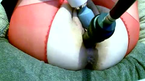 Squirting Queen online show from January 14, 10:59 pm