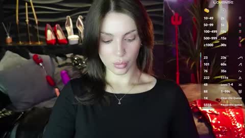 Snapshot of mistress_darsy chatting on October 21, 1:48 pm Darsy online show from October 21, 1:48 pm