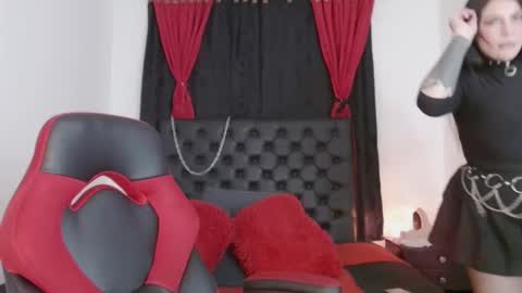 Mistresslombana online show from February 18, 6:15 am