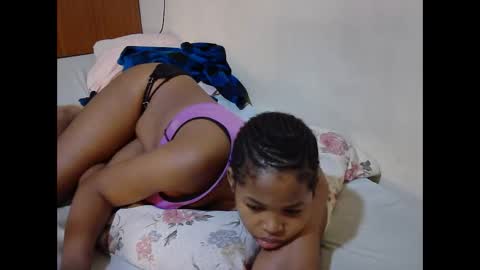 misty_shee online show from September 22, 9:13 pm