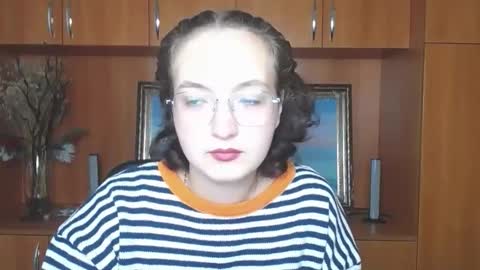 Aria online show from October 9, 11:14 am