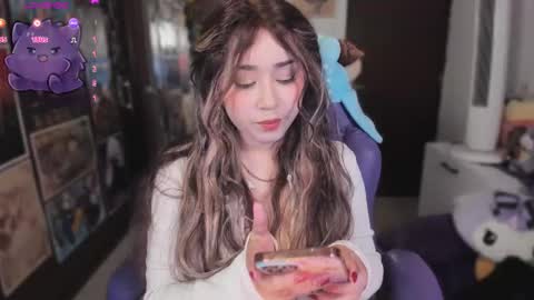 Emili online show from November 26, 1:28 am