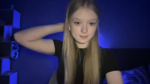 Amelia online show from October 15, 4:09 pm