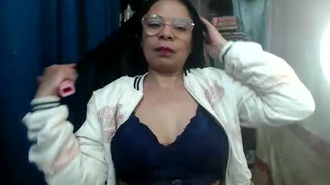 kelly online show from October 21, 5:22 am