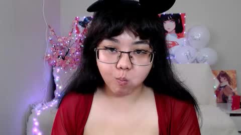 Molly online show from January 12, 6:18 am