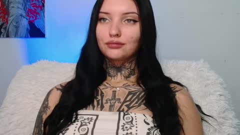 Lina online show from October 4, 9:37 am