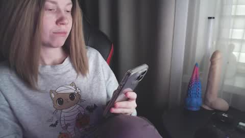 I have new photos come and see with love Molly online show from February 28, 6:54 am