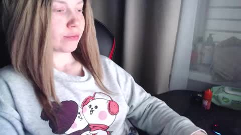 I have new photos come and see with love Molly online show from October 25, 1:19 pm